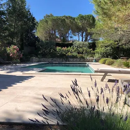A Pied Centre Village, Cosy Piscine * Saint-Remy-de-Provence